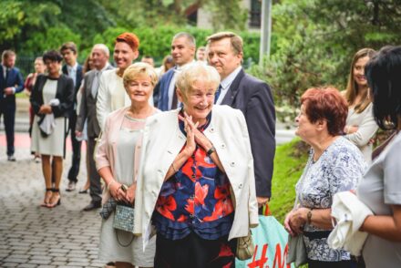 Uroczysty ślub cywilny w Warszawie – przysięga małżeńska i radość bliskich